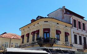 City House Central